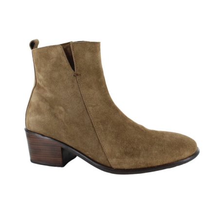 Naot Ethic in Acorn Suede