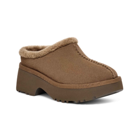 ugg new heights cozy clog in hickory