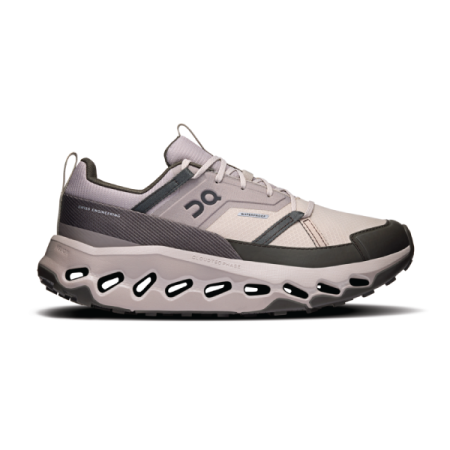 on womens cloudhorizon in desert thorm