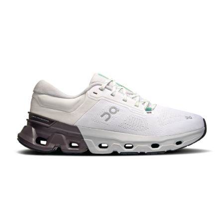 on mens cloudflyer 5 in white pebble