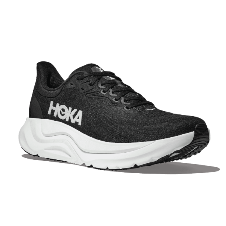 hoka arahi 8 wide in black white