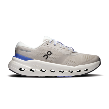 on cloudrunner 3 in pearl sailor